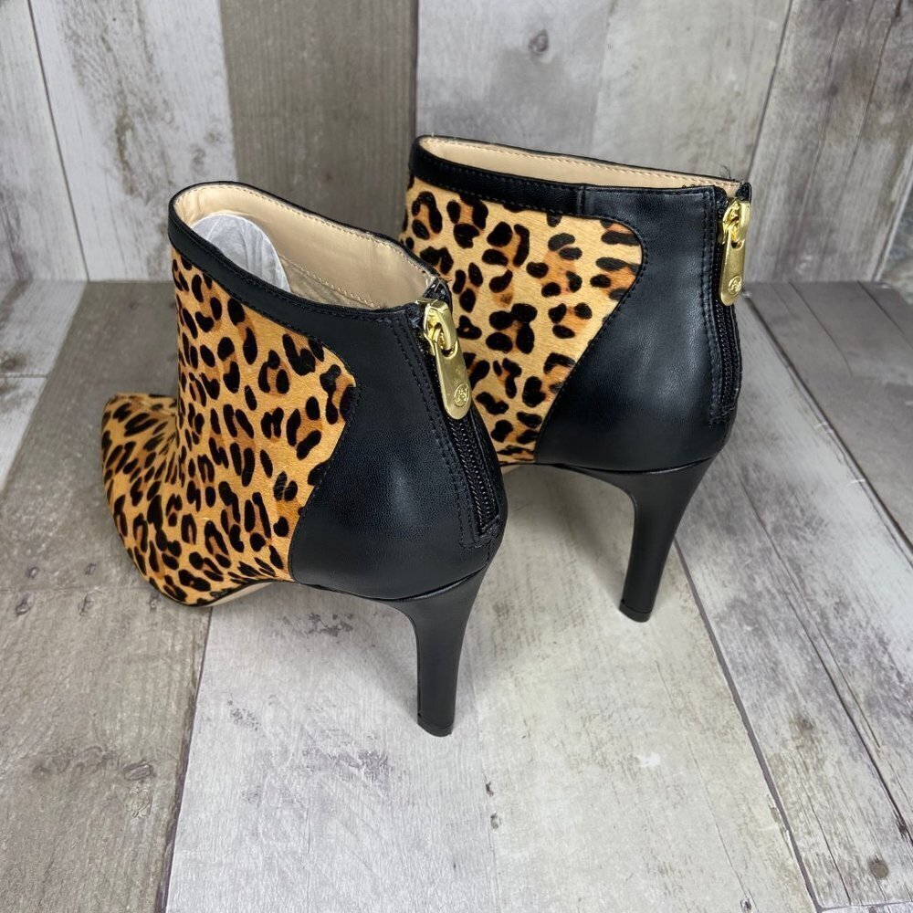 NWT Adrienne Vittadini Animal Print Nyla Booties - Picture 6 of 8